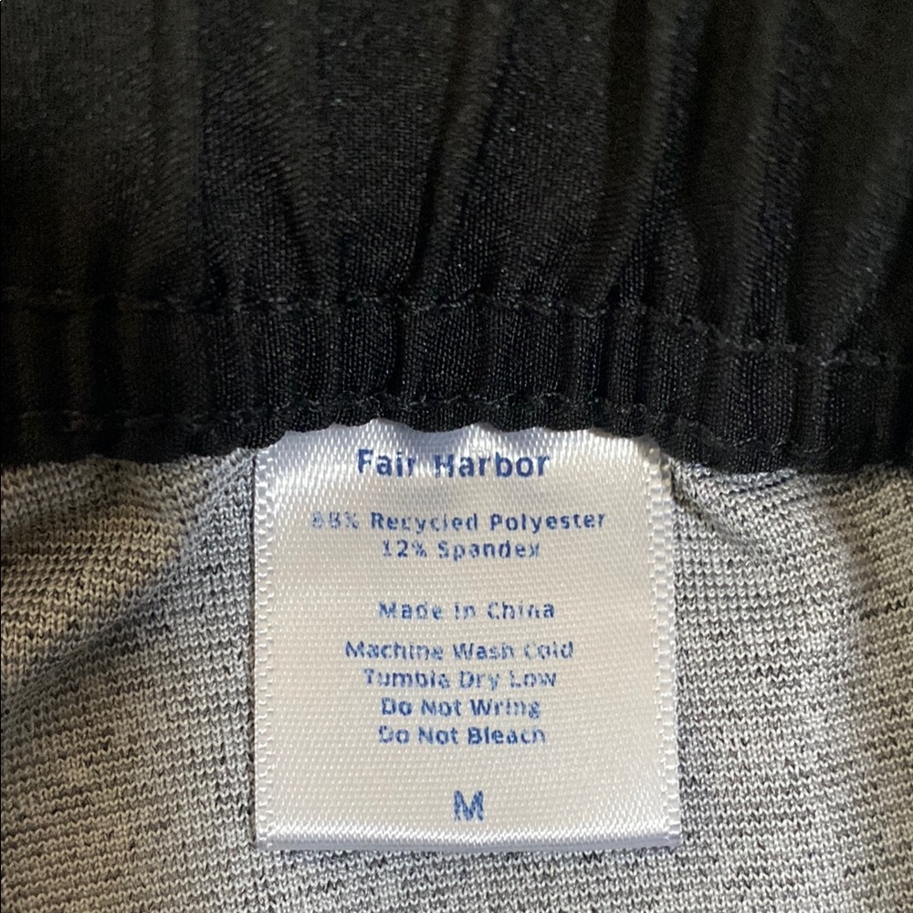 Fair Harbor - “ANCHOR” - Swim Suit - BLACK - MEDIUM - LINED - 9” INSEAM - Picture 2 of 3